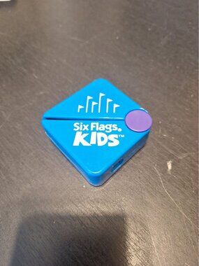 Six Flags Kids Vintage Folding Binoculars Compact Toy Collectible